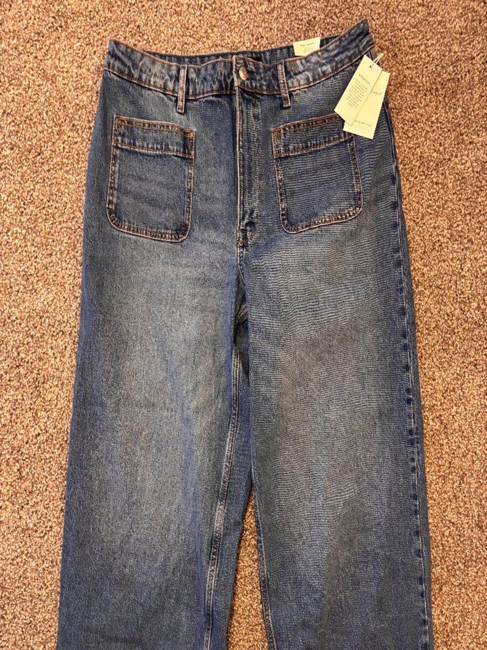 High-Rise Wide Leg Jeans in Medium Blue